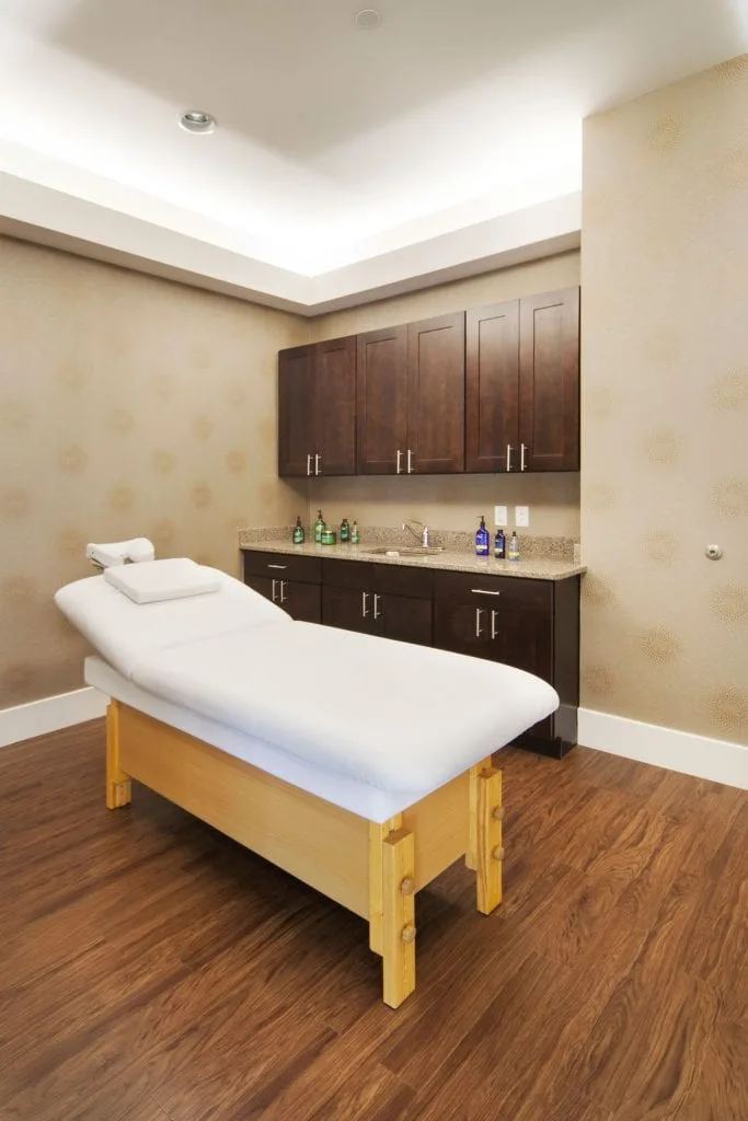 PAR_Amenities_Massage-Room_006-683x1024